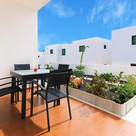 2 Bedrooms At 500 M Away From The With Shared Pool Garden And Wifi Tias