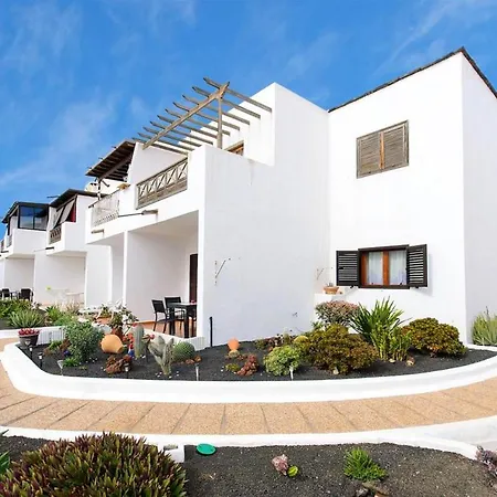 2 Bedrooms At 500 M Away From The With Shared Pool Garden And Wifi Apartment Tias