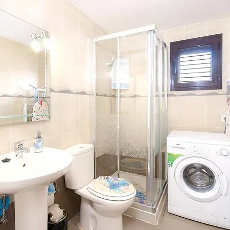 2 Bedrooms At 500 M Away From The With Shared Pool Garden And Wifi *